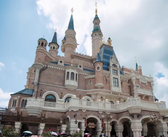 5年内3次涨价,亏急眼的迪斯尼又对上海园区动手了 5年内3次涨价,亏急眼的迪斯尼又对上海园区动手了