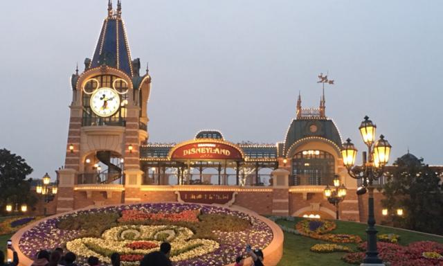 5年内3次涨价,亏急眼的迪斯尼又对上海园区动手了 5年内3次涨价,亏急眼的迪斯尼又对上海园区动手了