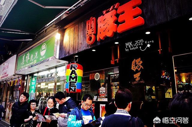 吃饭排队到4000桌以后,换做你会排队么?为了美食而排队等候的经历,大家有么? 吃饭排队到4000桌以后,换做你会排队么?为了美食而排队等候的经历,大家有么?