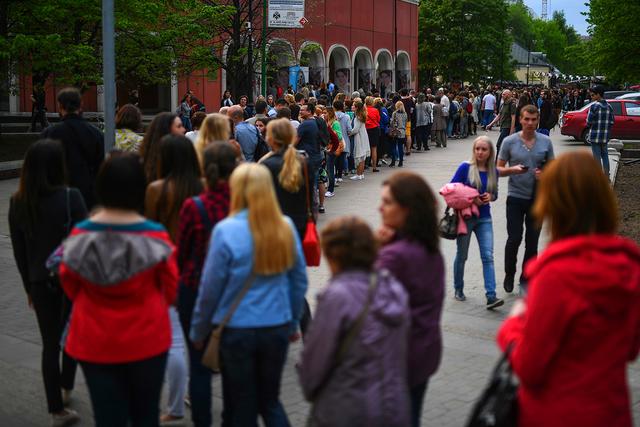 论排队,我只服俄罗斯 论排队,我只服俄罗斯
