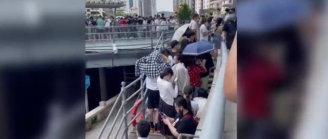 四万人排队喝一杯茶颜悦色,有何隐情? 四万人排队喝一杯茶颜悦色,有何隐情?