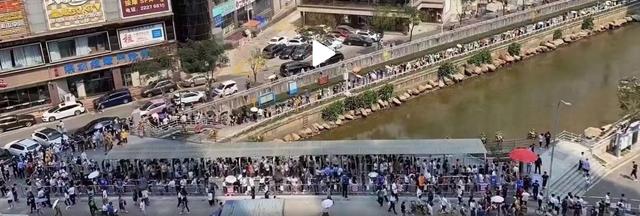 四万人排队喝一杯茶颜悦色,有何隐情? 四万人排队喝一杯茶颜悦色,有何隐情?