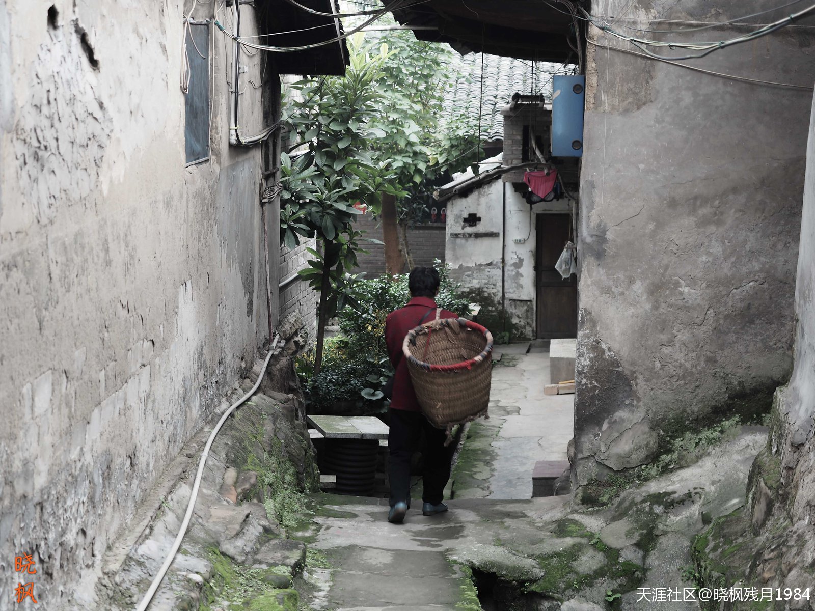 重庆10元一天的公寓,时间仿佛被定格在了上世纪七十年代 重庆10元一天的公寓,时间仿佛被定格在了上世纪七十年代