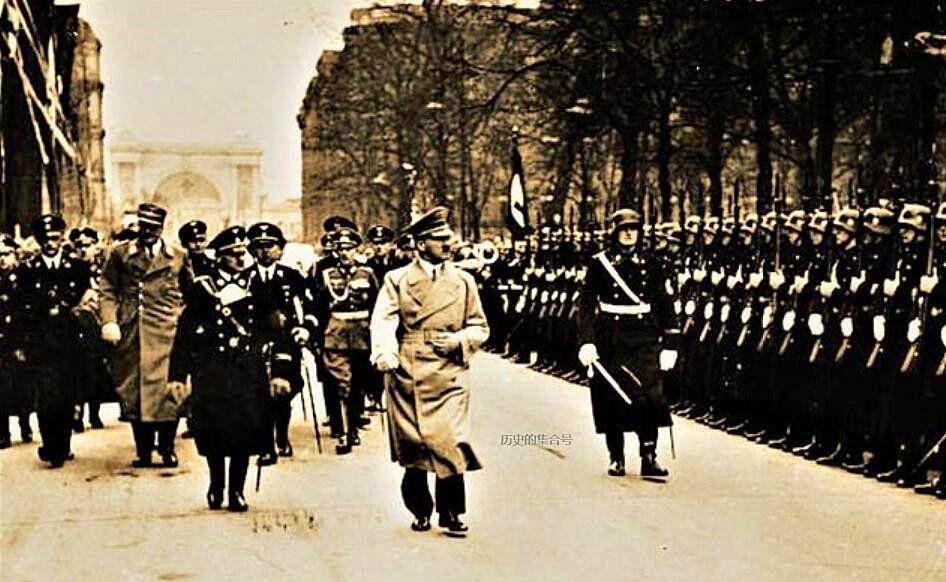 德国人很坏，但他们很帅，这次我们来看阅兵……