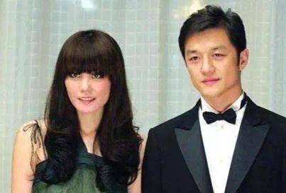 李亚鹏新女友性感热舞,大秀傲人身材,论找女友的眼光他真没输过 李亚鹏新女友性感热舞,大秀傲人身材,论找女友的眼光他真没输过