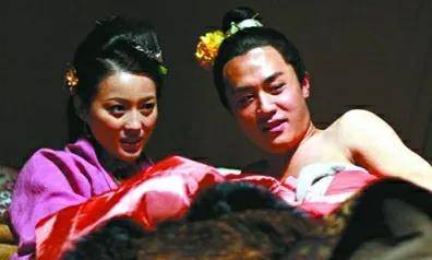 “警官,你真的想勾搭我吗?”谈甘婷婷的潘本 “警官,你真的想勾搭我吗?”谈甘婷婷的潘本