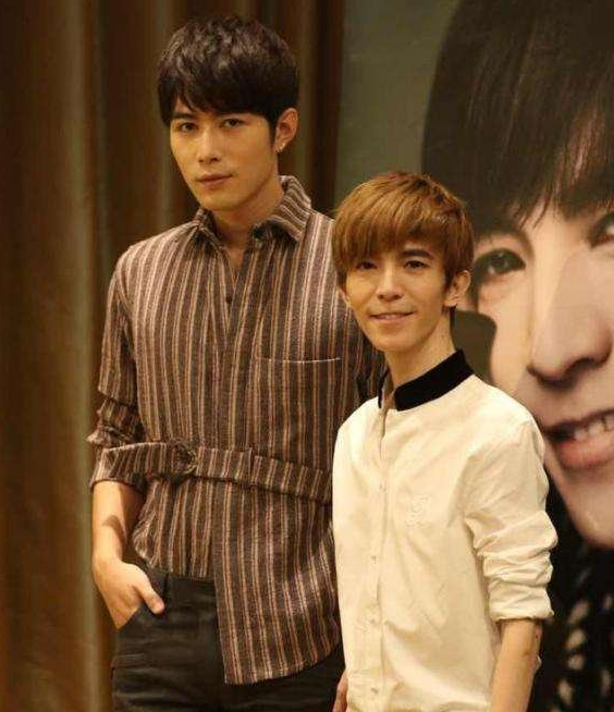 郭敬明陈学冬真的是同性恋吗？