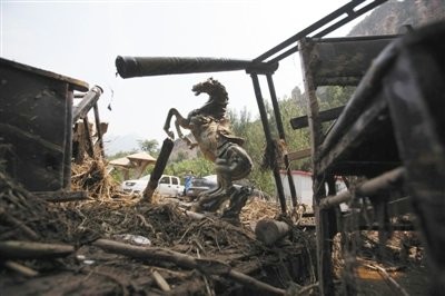 北京暴雨致房山区重大人员伤亡 区长称对不起 北京暴雨致房山区重大人员伤亡 区长称对不起(转载)