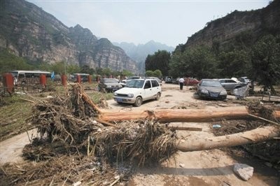 北京暴雨致房山区重大人员伤亡 区长称对不起 北京暴雨致房山区重大人员伤亡 区长称对不起(转载)