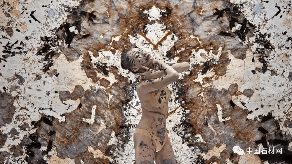 石材与人体彩绘的艺术巨作,视觉冲击up! 石材与人体彩绘的艺术巨作,视觉冲击up!