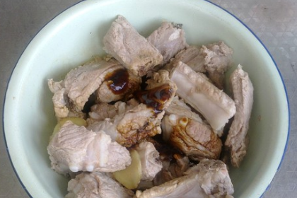 求糖醋排骨的做法步骤视频教程? 求糖醋排骨的做法步骤视频教程?