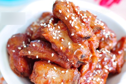 求糖醋排骨的做法步骤视频教程? 求糖醋排骨的做法步骤视频教程?