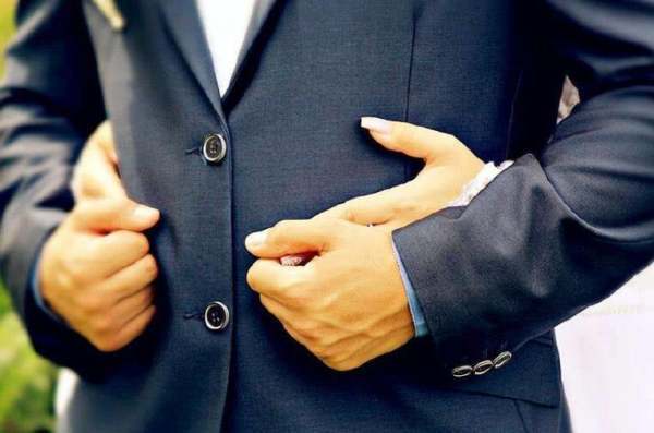 哈尔滨一男子刺死妻子及姑父,他行凶的目的是什么? 哈尔滨一男子刺死妻子及姑父,他行凶的目的是什么?