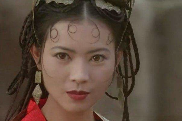 蓝洁瑛和曾志伟什么关系 蓝洁瑛和曾志伟什么关系