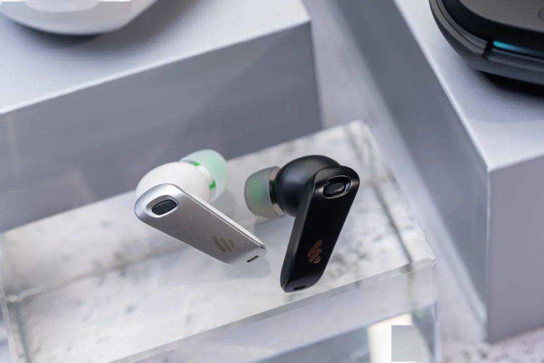 骁龙畅听加持!试听漫步者NeoBuds S真无线圈铁降噪耳机 骁龙畅听加持!试听漫步者NeoBuds S真无线圈铁降噪耳机