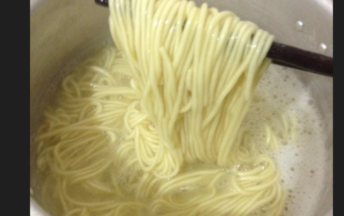 原味面碱水面盐水面分别有哪些特点 原味面碱水面盐水面分别有哪些特点