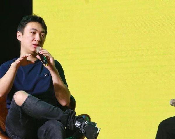 大张伟被王思聪微博置顶已三年,大张伟和王思聪之间有什么爱恨情仇? 大张伟被王思聪微博置顶已三年,大张伟和王思聪之间有什么爱恨情仇?