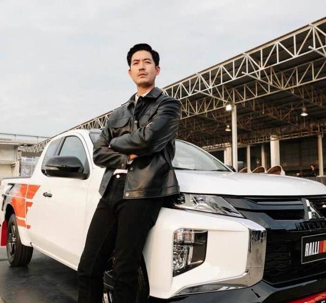 Bella删掉与Weir合照被热议:七台在炒作吗,为什么不保护Weir? Bella删掉与Weir合照被热议:七台在炒作吗,为什么不保护Weir?