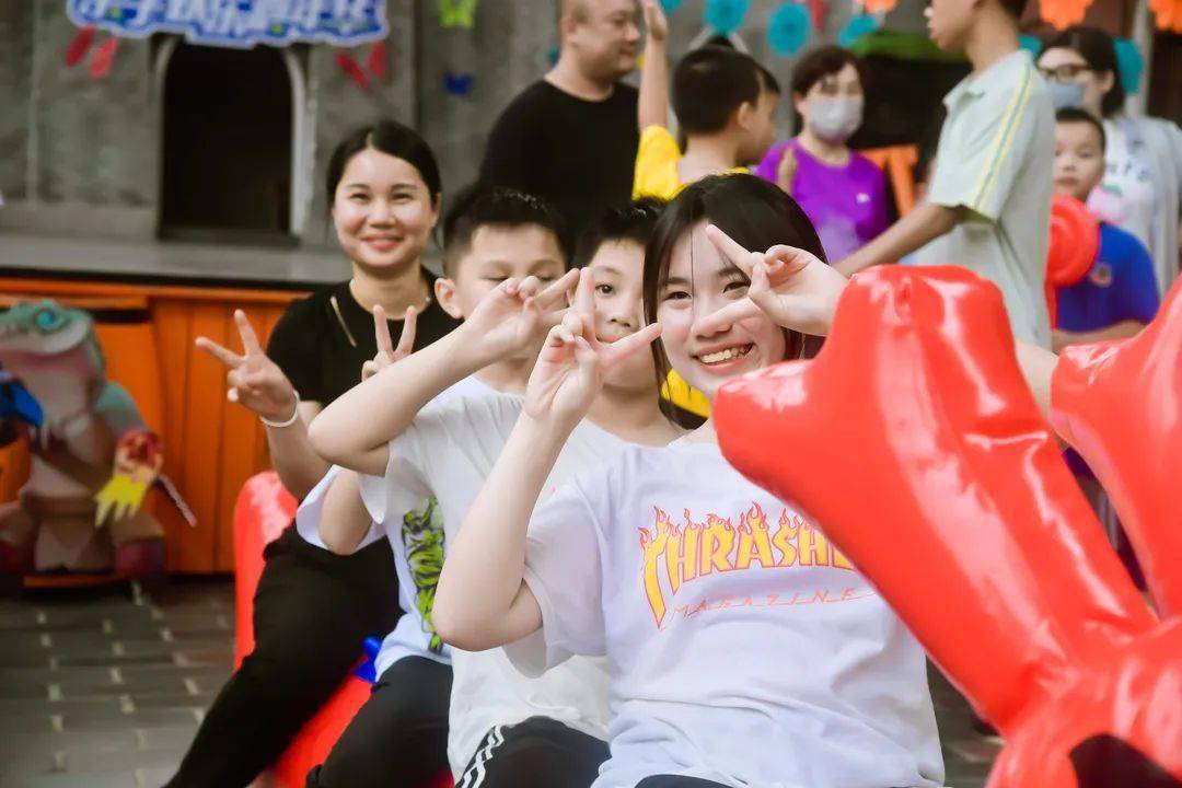 乌云乌云快走开,景区里的有爱时刻分你一半 乌云乌云快走开,景区里的有爱时刻分你一半