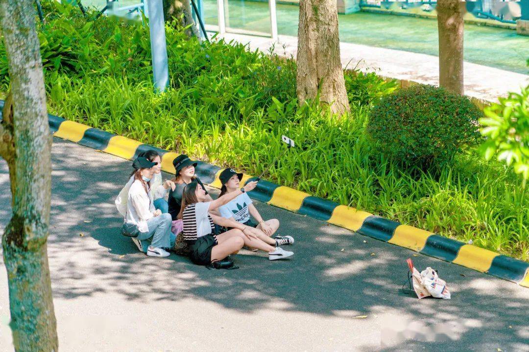 乌云乌云快走开,景区里的有爱时刻分你一半 乌云乌云快走开,景区里的有爱时刻分你一半