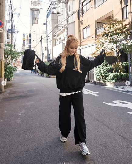 翻版周扬青走红,不仅外表像,霸气穿搭也神复制,流量世界真疯狂 翻版周扬青走红,不仅外表像,霸气穿搭也神复制,流量世界真疯狂