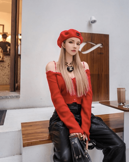 翻版周扬青走红,不仅外表像,霸气穿搭也神复制,流量世界真疯狂 翻版周扬青走红,不仅外表像,霸气穿搭也神复制,流量世界真疯狂