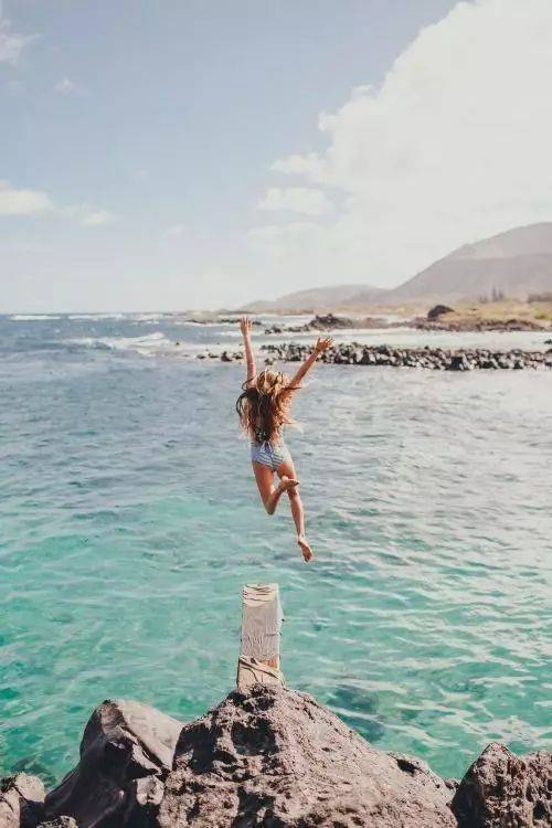 7月，你好。6月，再见