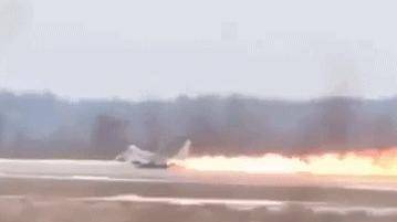 为什么空难发生的时刻,宁愿坠机,也不让乘客们跳伞? 为什么空难发生的时刻,宁愿坠机,也不让乘客们跳伞?