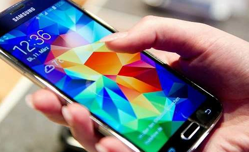 amoled和lcd屏幕哪个好 amoled和lcd屏幕哪个好