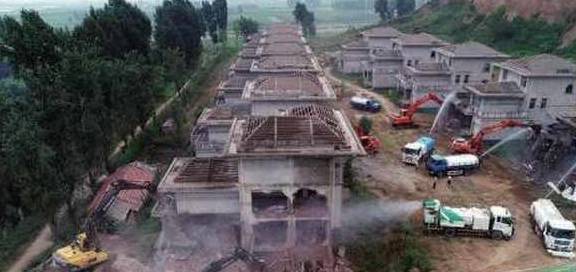 秦岭数百套别墅是“无人认领”还是“联系不上”? 秦岭数百套别墅是“无人认领”还是“联系不上”?