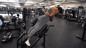 全方位轰炸臀部,你需要这套动作! 全方位轰炸臀部,你需要这套动作!