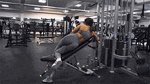 全方位轰炸臀部,你需要这套动作! 全方位轰炸臀部,你需要这套动作!