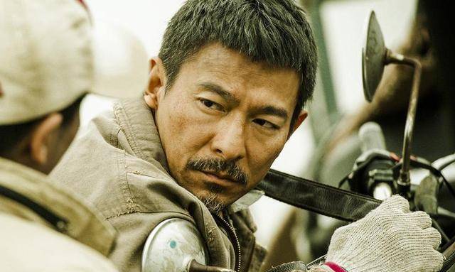 操场埋尸案改编成电影,当事人女儿反对,用别人的伤疤赚钱合适? 操场埋尸案改编成电影,当事人女儿反对,用别人的伤疤赚钱合适?