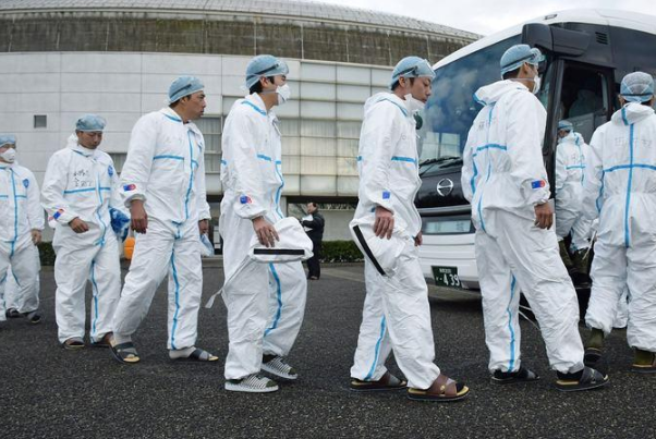 日本政府再宣布多地进入紧急状态，天气回暖了为何疫情还控制不住？