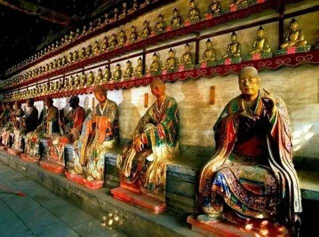 没有装“藏”的佛像是没有灵魂的。 没有装“藏”的佛像是没有灵魂的。