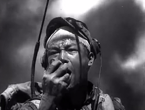 向我开炮出自哪部电影 高喊“向我开炮”的原型是谁