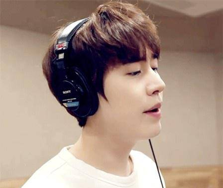 《黄金渔场》的收视率持续走低!圭贤的回归综艺锁定《新西游记》 《黄金渔场》的收视率持续走低!圭贤的回归综艺锁定《新西游记》