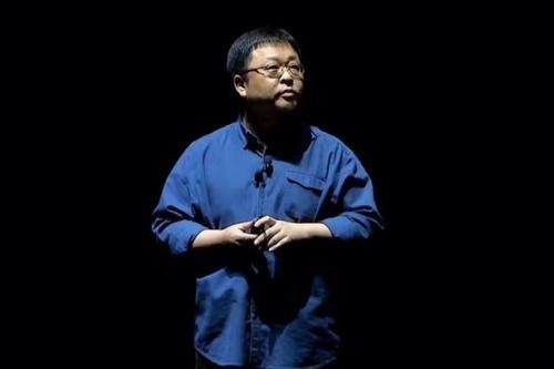 带着新来自事业归来的罗永浩为何被称为科突希响精议热跑客技界的相声演员? 带着新来自事业归来的罗永浩为何被称为科突希响精议热跑客技界的相声演员?