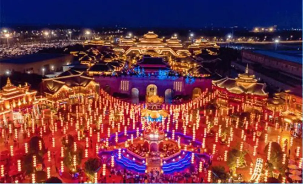 西双版纳民族风情来啦,荆州方特泼水狂欢节开幕 荆州方特开园时间及门票价格_傣族泼水节_荆州方特最新招聘信息