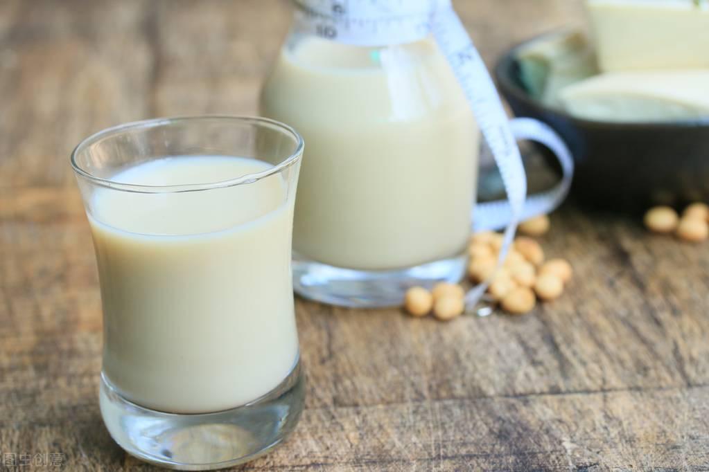 4类人易缺钙!哪些食物含钙量高?补钙的常见问题都在这篇科普 补钙食物含量_含钙高的食物_补钙食品中的钙是指什么