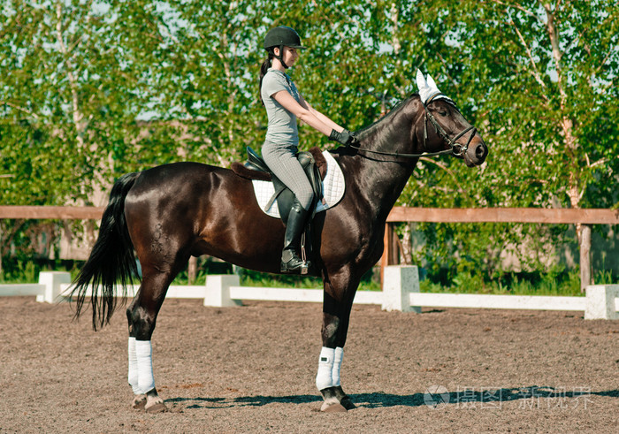 爱情中拒绝粘腻 反而更有魅力的生肖女 什么生肖女拒绝所有暧昧_女教授的魅力中字下载_风花雪月是什么生肖
