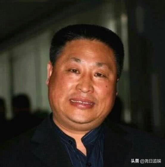 赵本山38岁徒弟突发心梗离世,乡村爱情刚开机,好友曝光出殡场面 乡村爱情演员去世_乡村爱情死了的女演员_乡村爱情演员悼念