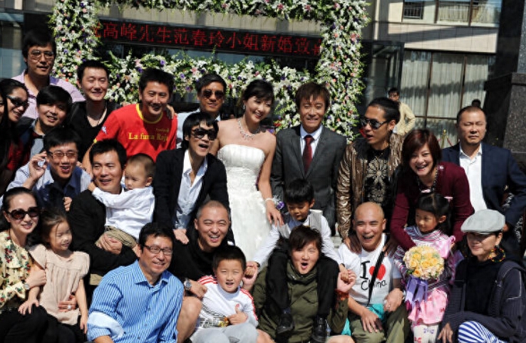 那英与高峰同居10年生下一子没有名分 后嫁给海归精英生活幸福 高峰那英老公图片_那英和高峰_高峰那英现在关系怎么样