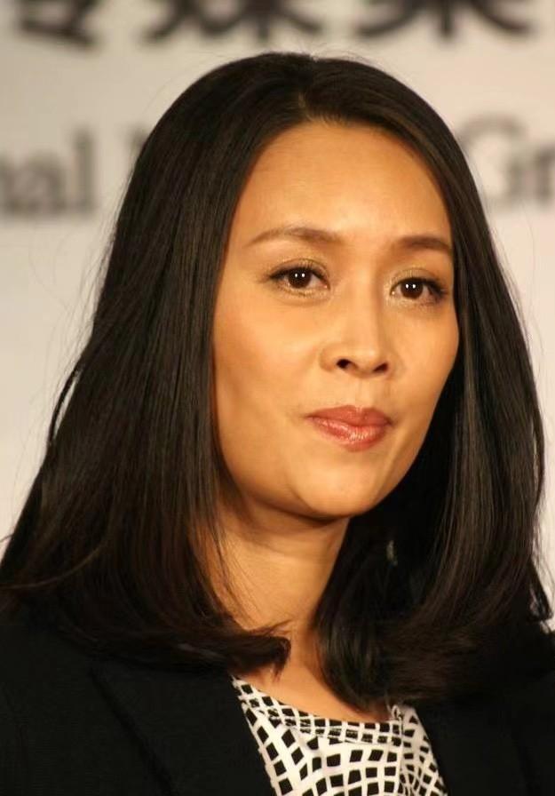 情断高峰,绯闻徐明,情定夜店老板的那英情感绯闻史 高峰那英结婚了吗_那英和高峰_高峰那英前男友