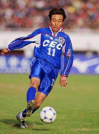 连环劈腿之后,那英对他彻底失望,前足球明星高峰的现状让人同情 那英和高峰_高峰那英老公_高峰那英结婚了吗