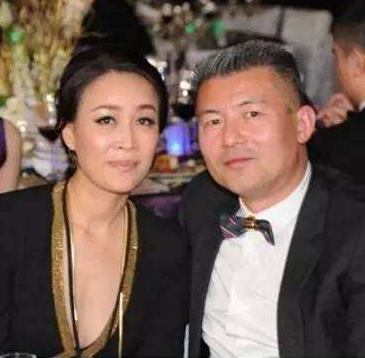 连环劈腿之后,那英对他彻底失望,前足球明星高峰的现状让人同情 那英和高峰_高峰那英结婚了吗_高峰那英老公