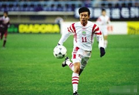 连环劈腿之后,那英对他彻底失望,前足球明星高峰的现状让人同情 高峰那英结婚了吗_那英和高峰_高峰那英老公