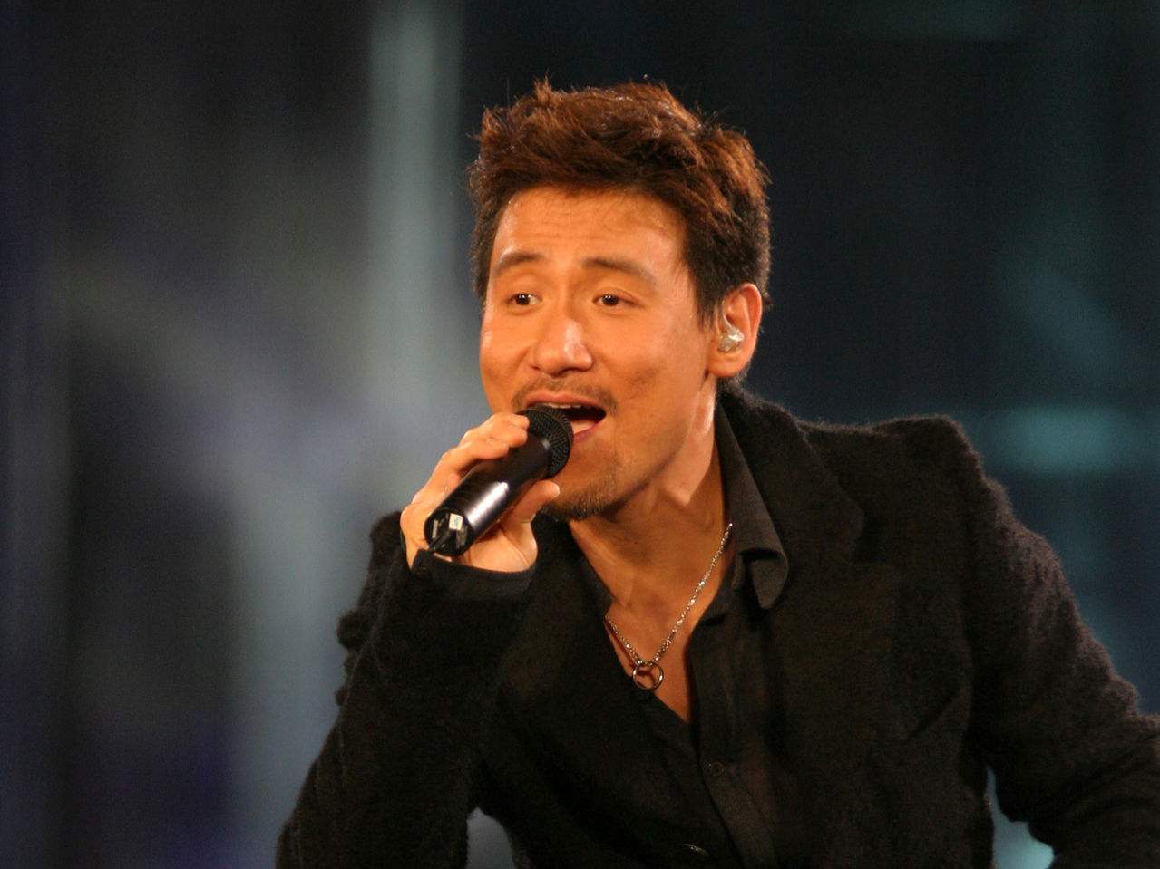 巨蟹男是十二星座里最靠谱的星座,请珍惜你身边的巨蟹男朋友 巨蟹男和什么星座最配_巨蟹男是渣男之首_巨蟹男