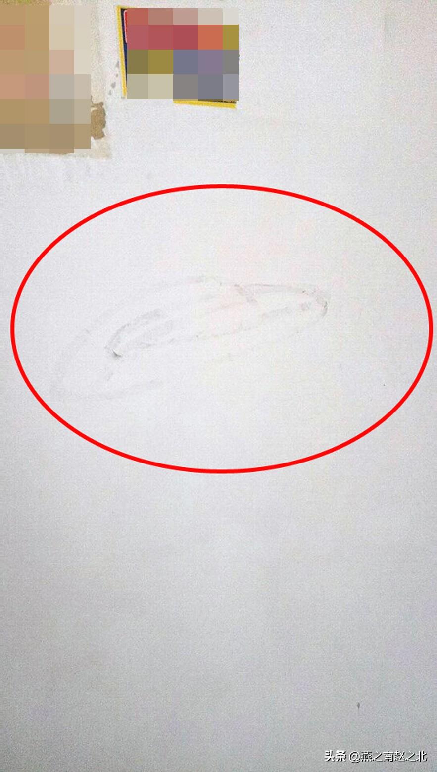 保定一居民防盗门被撬门口画怪记号 小偷记号图片大全_小偷记号含义图解_小偷的记号