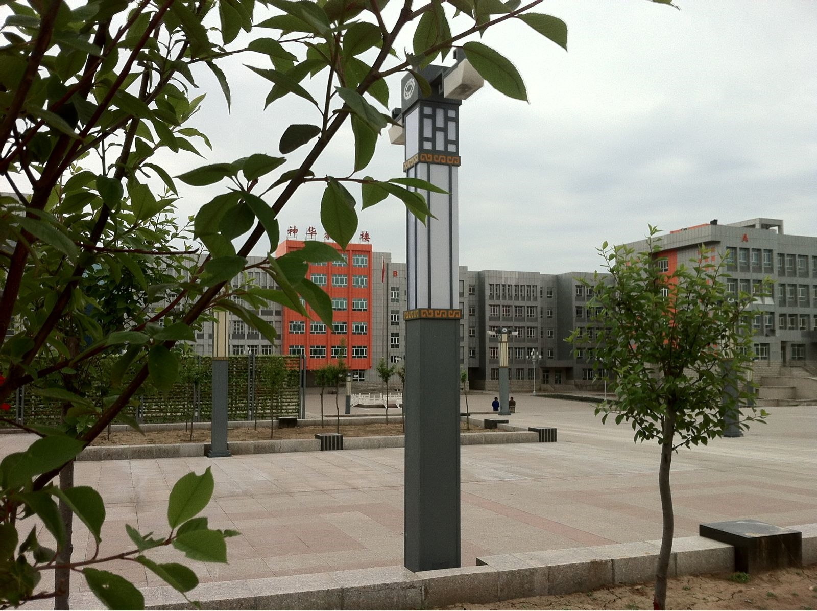 新疆工程学院院系_新疆工程学院_新疆工程学院有几个教授